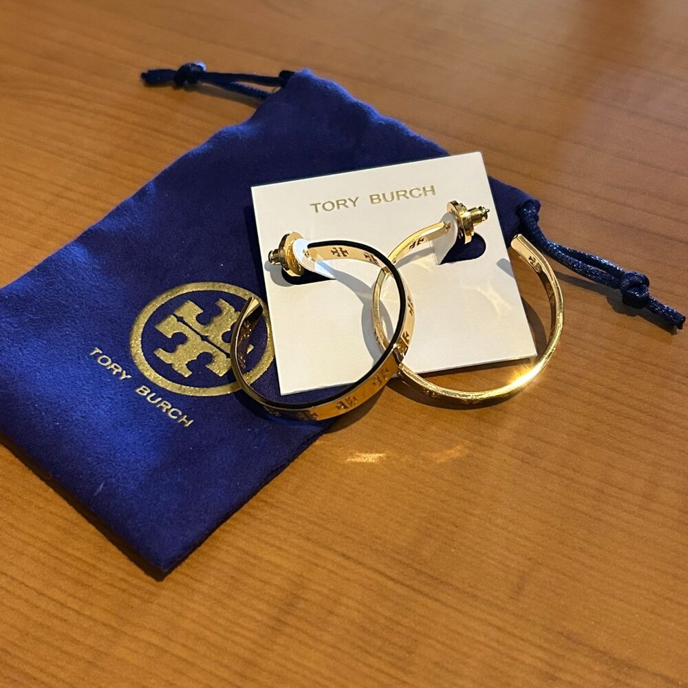 Tory Burch Pierced T Gold Large Hoops - Picture 2 of 2